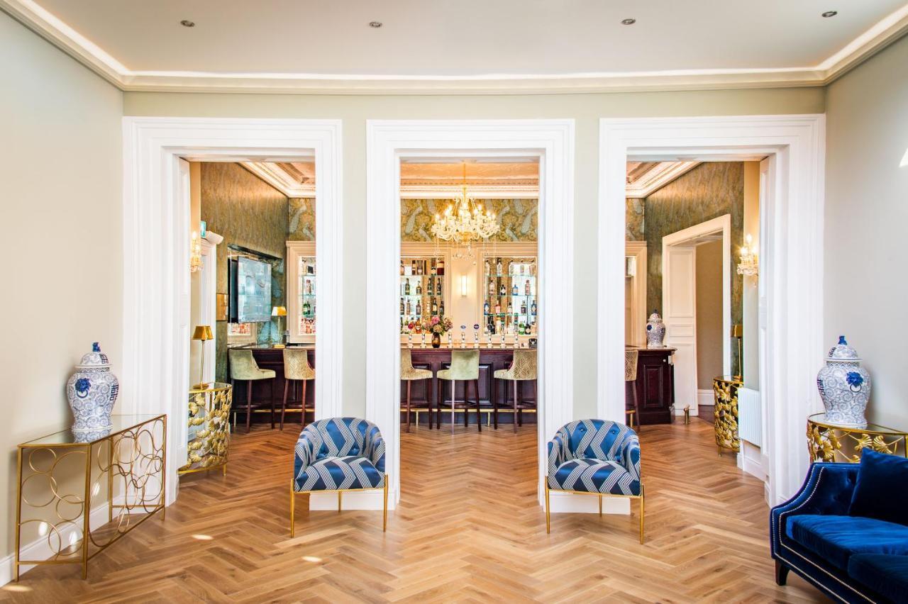 Cork's Vienna Woods Hotel & Villas Exteriör bild