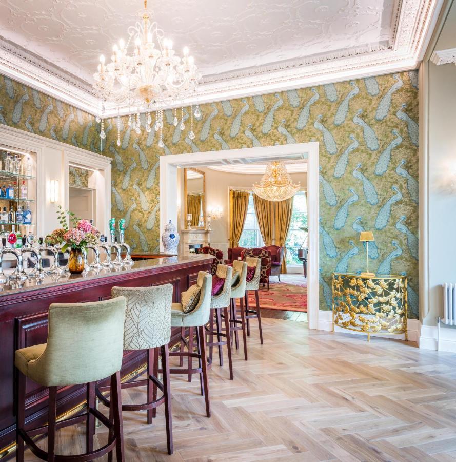 Cork's Vienna Woods Hotel & Villas Exteriör bild