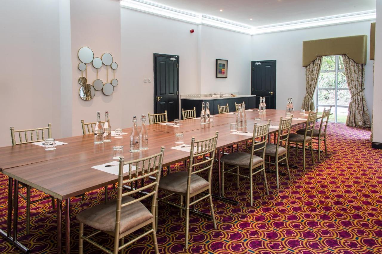 Cork's Vienna Woods Hotel & Villas Exteriör bild