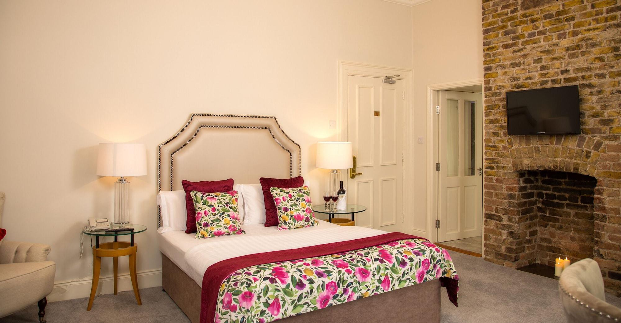 Cork's Vienna Woods Hotel & Villas Exteriör bild